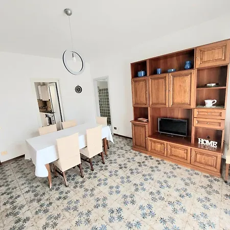 La Brezza Di דירה